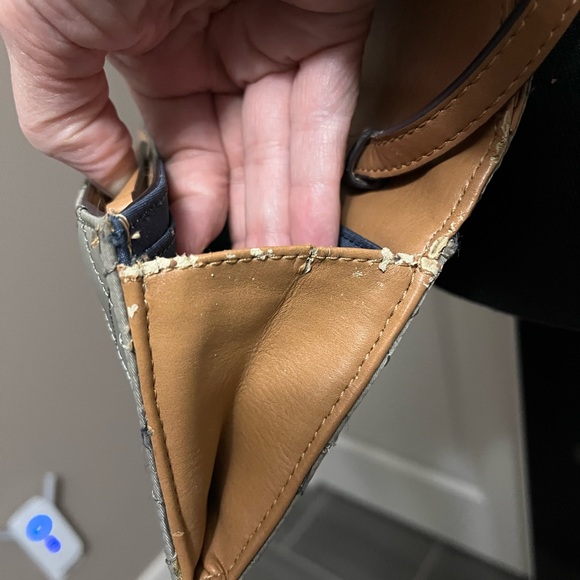 Tommy Hilfiger Quilted Crossbody Bag in Gray and Tan - Picture 12 of 12